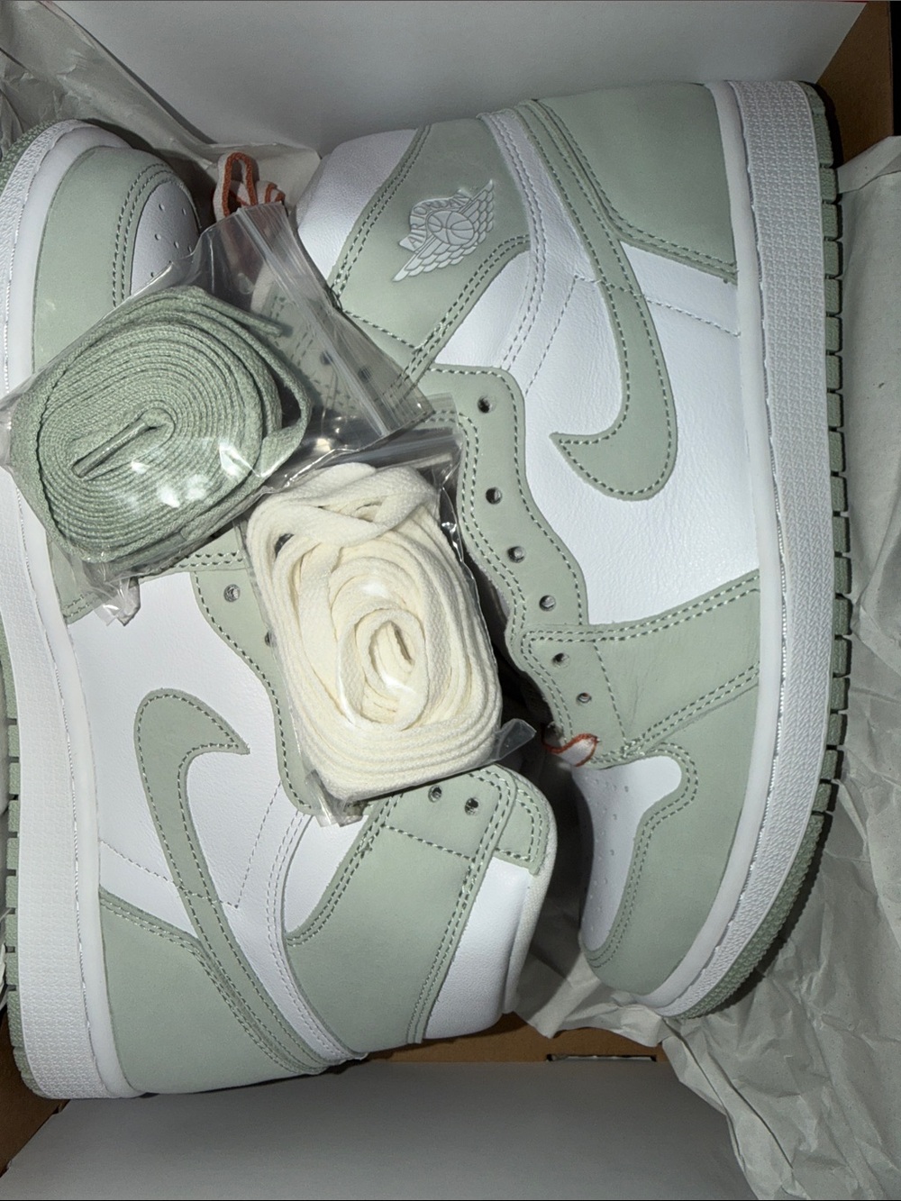 Nike Air Jordan 1 Retro High OG Seafoam 11.5W/9.5M